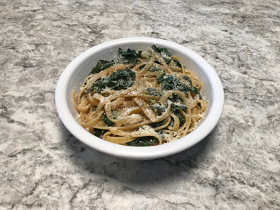 fattuccine-with-garlic-greens
