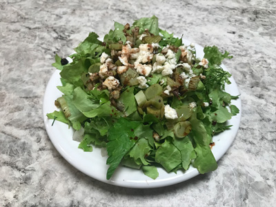 grilled-fennel-over-leafy-green-salad